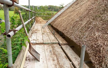 advantages of Siabost Bho Dheas thatch roofing
